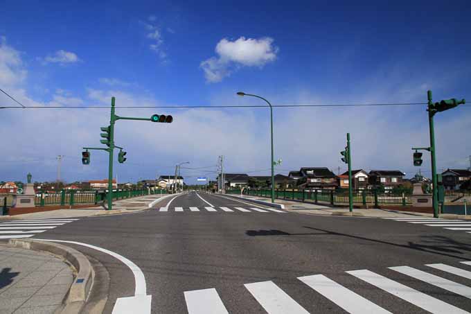 北榮町由良宿的街道景觀，柯南大道沿線的住宅區與縣道