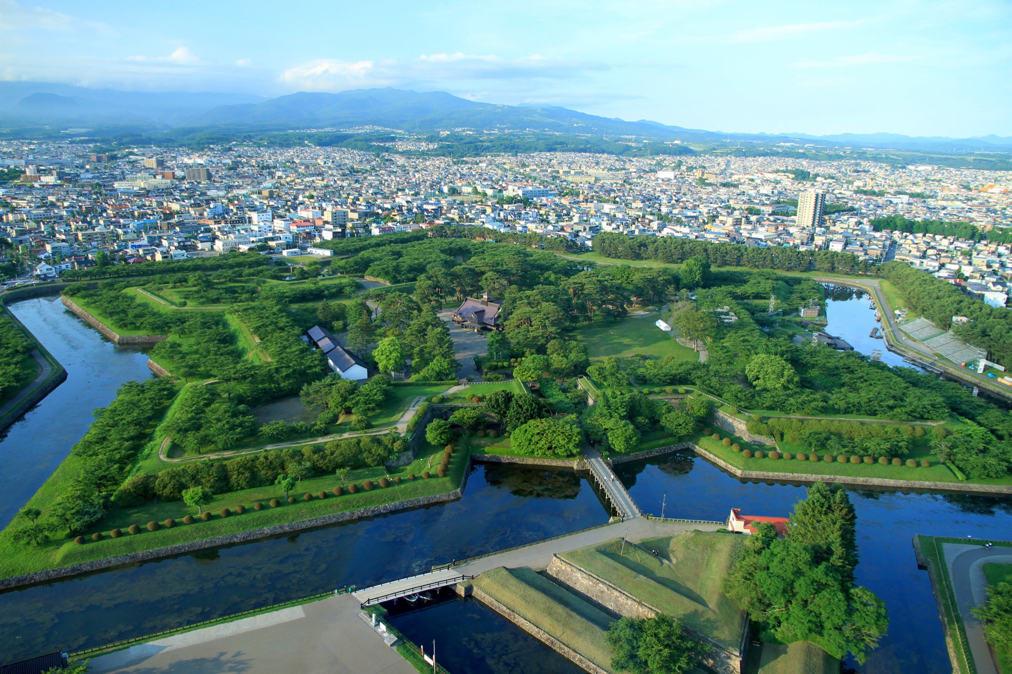 函館 五稜郭 星形城跡 — 從五稜郭塔俯瞰的全景