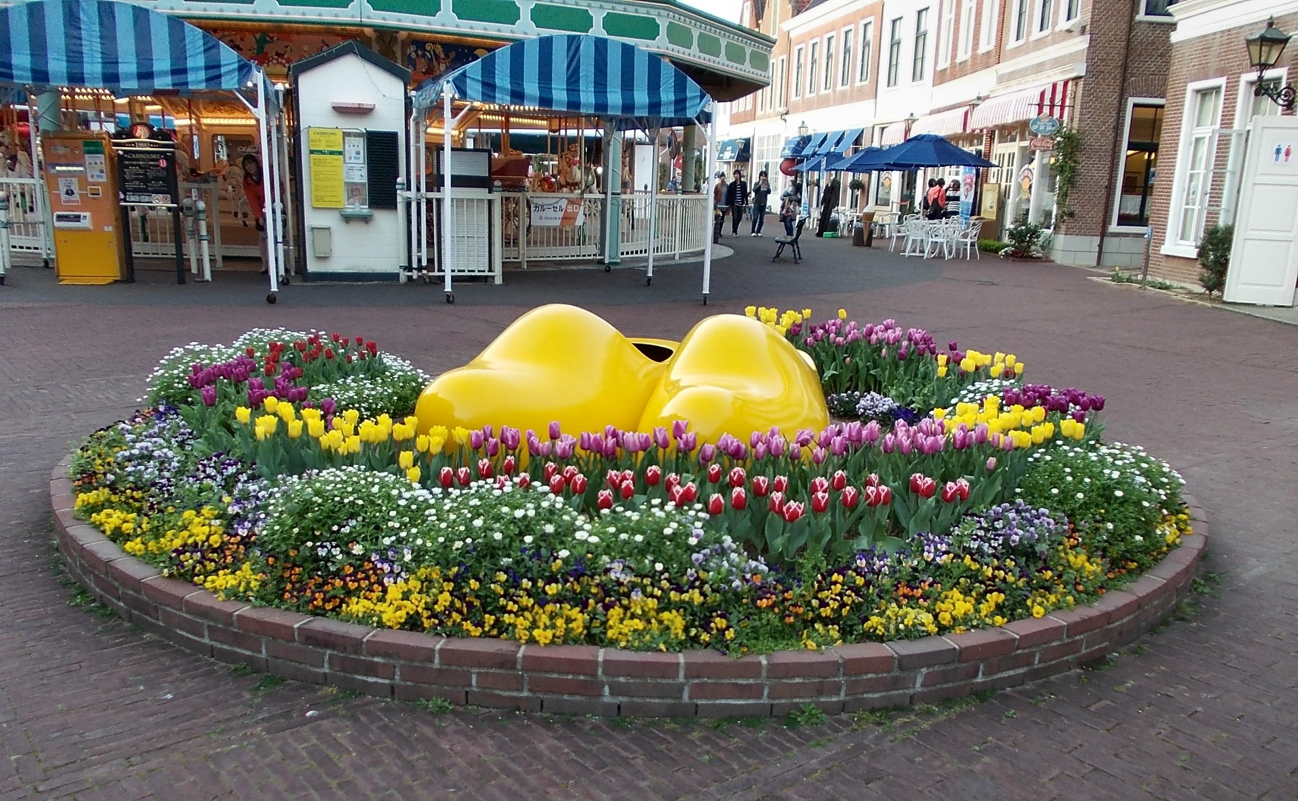 豪斯登堡 鬱金香花田（Huis Ten Bosch Tulip Garden）— 春季チューリップ祭、號稱日本最大規模