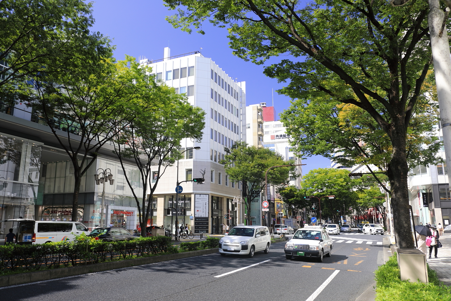 名古屋栄大津通街景 — HAERA 所在的名古屋商業核心
