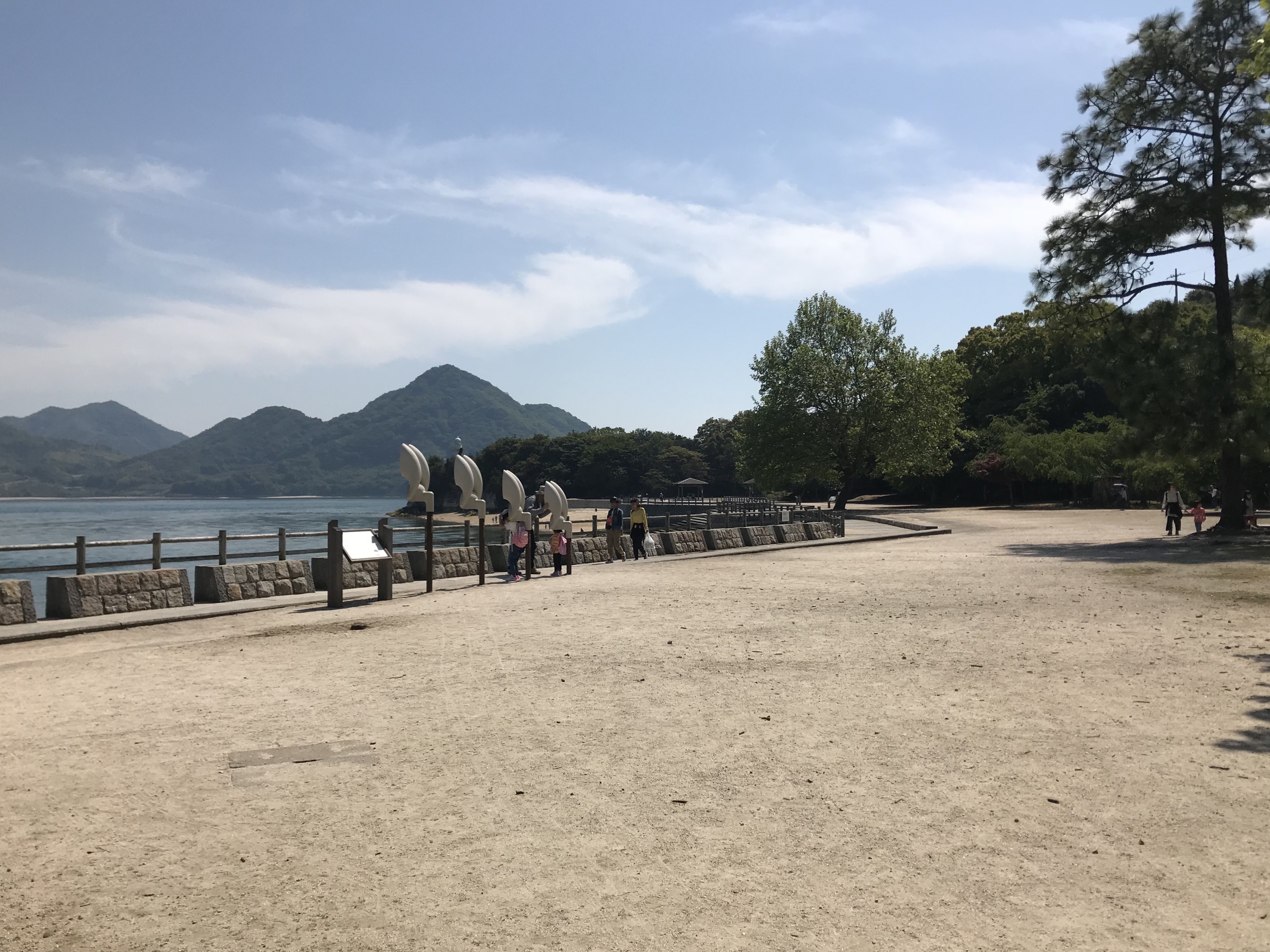 大久野島 兔耳彫刻 — 廣島縣的兔島，外國觀光客療癒+反思的雙層體驗