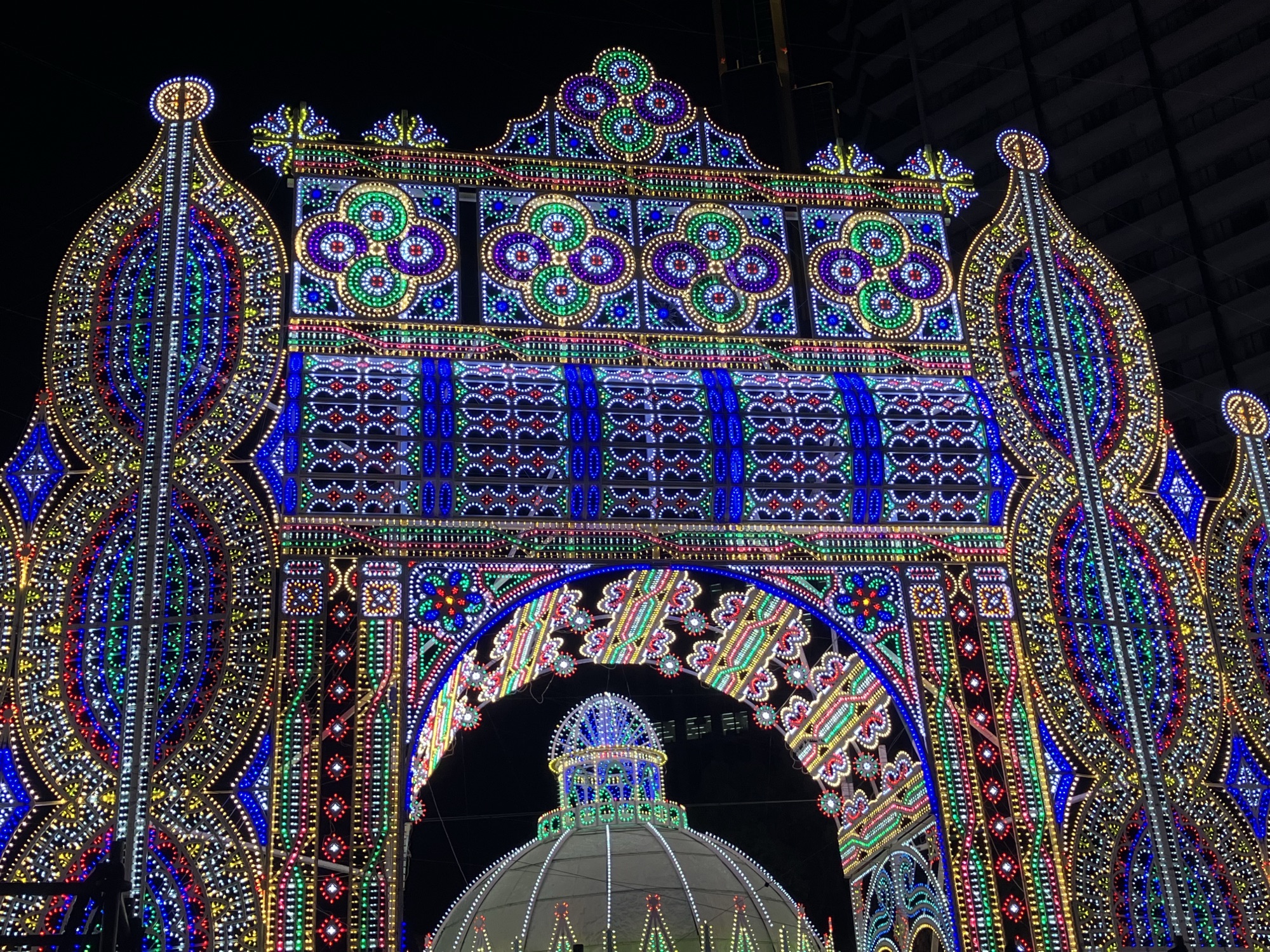 神戶光雕祭（神戸ルミナリエ） — 義大利風格的巨型光之建築
