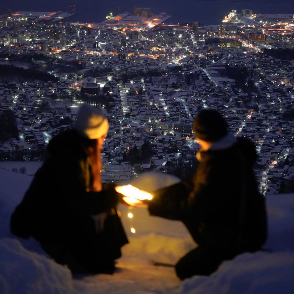 日本三大夜景之一——從高台俯瞰燈海市區與港灣的壯觀夜景