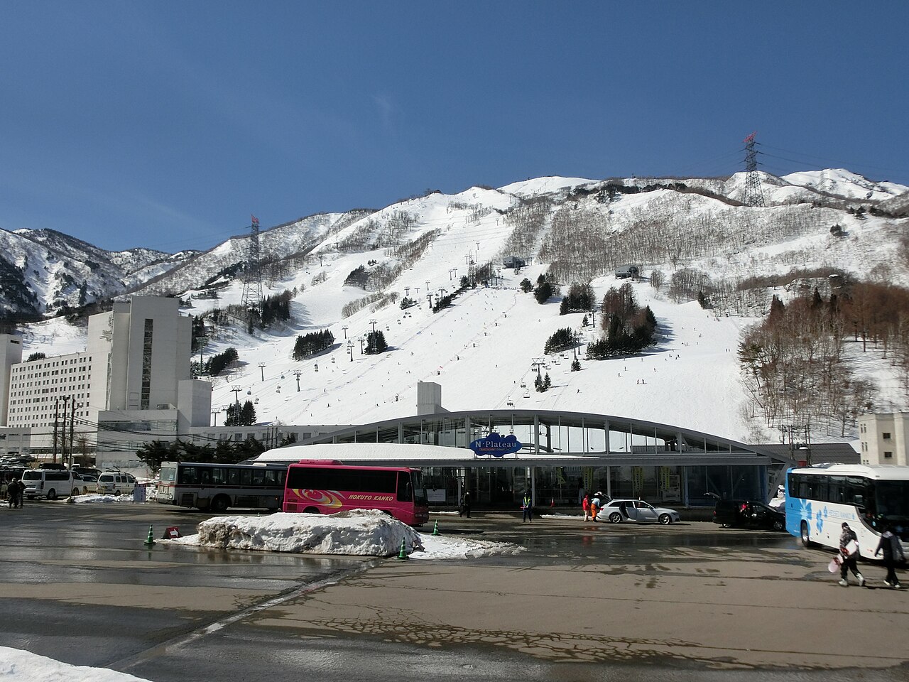 苗場スキー場（苗場滑雪場）雪季景觀，新潟縣湯沢町，日本規模最大的滑雪場之一