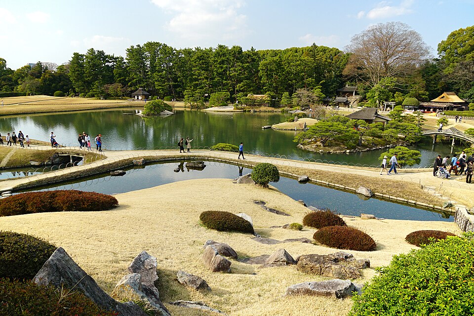 岡山後樂園（こうらくえん）廣闊的回遊式庭園，日本三名園之一