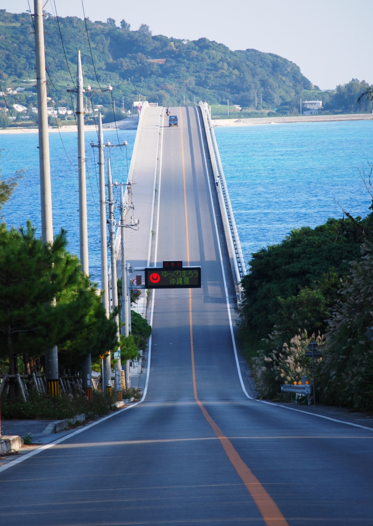 古宇利大橋 — 1,960m 跨海大橋、連結屋我地島與古宇利島
