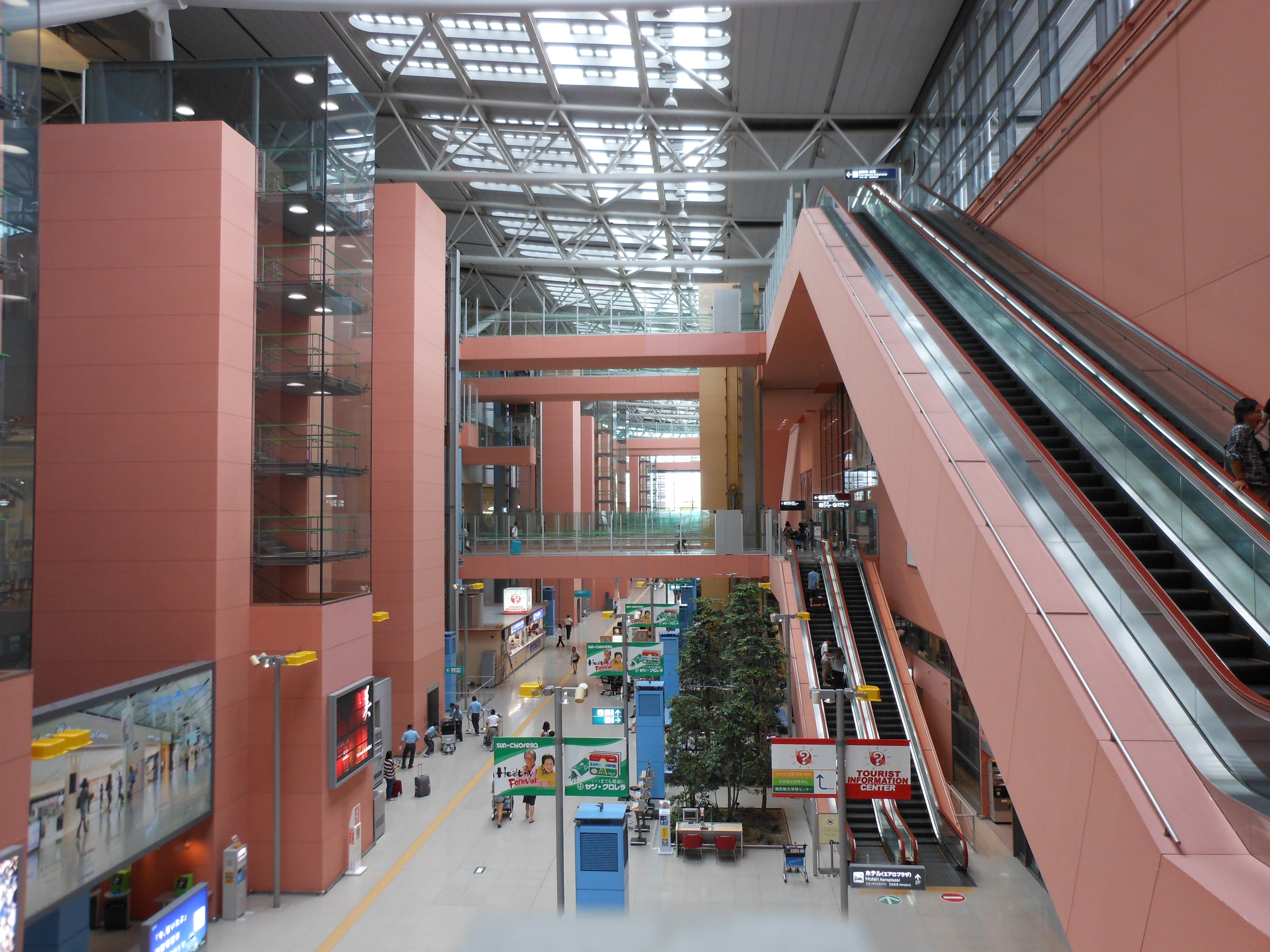 關西國際機場（KIX／Kansai International Airport）航廈內部