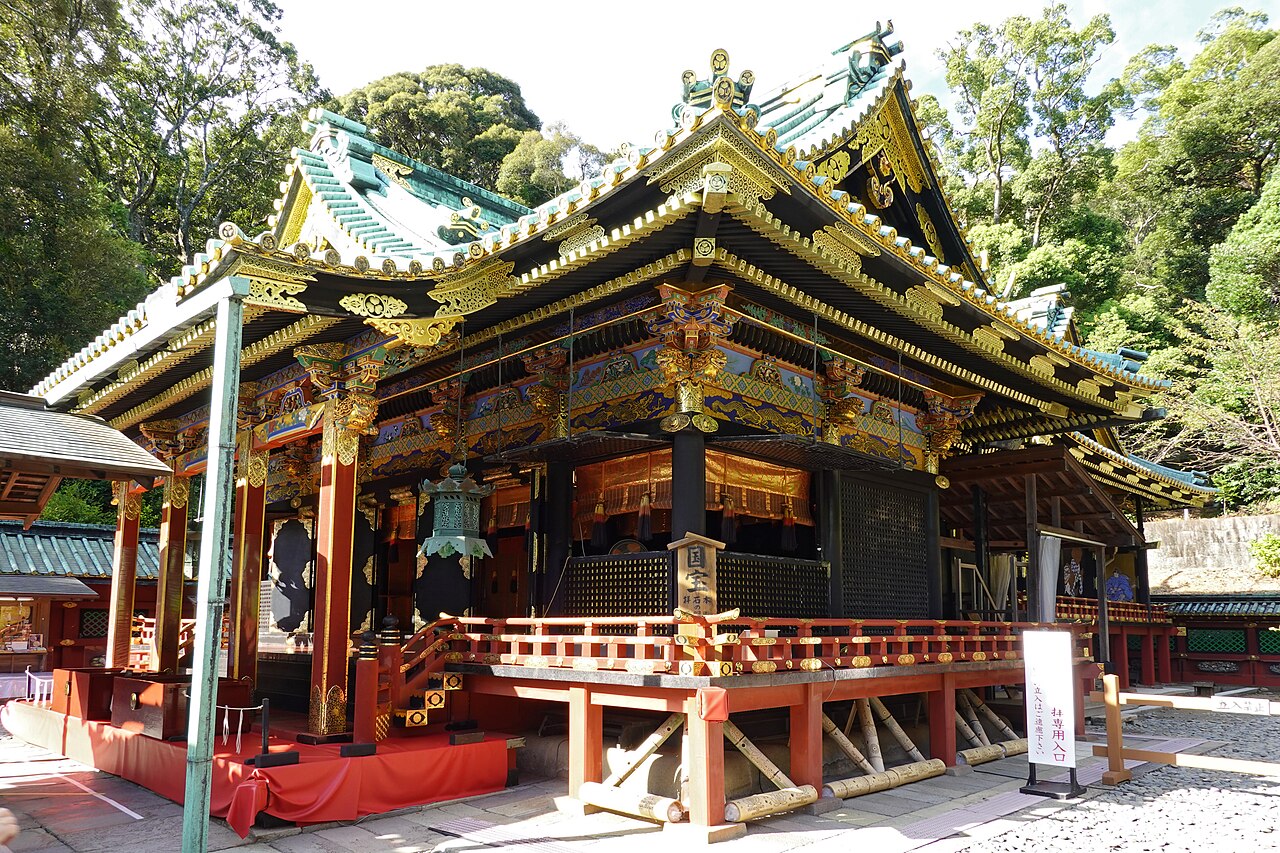 久能山東照宮拜殿（幣殿），國寶級的豪華彩繪社殿建築，2023年攝影