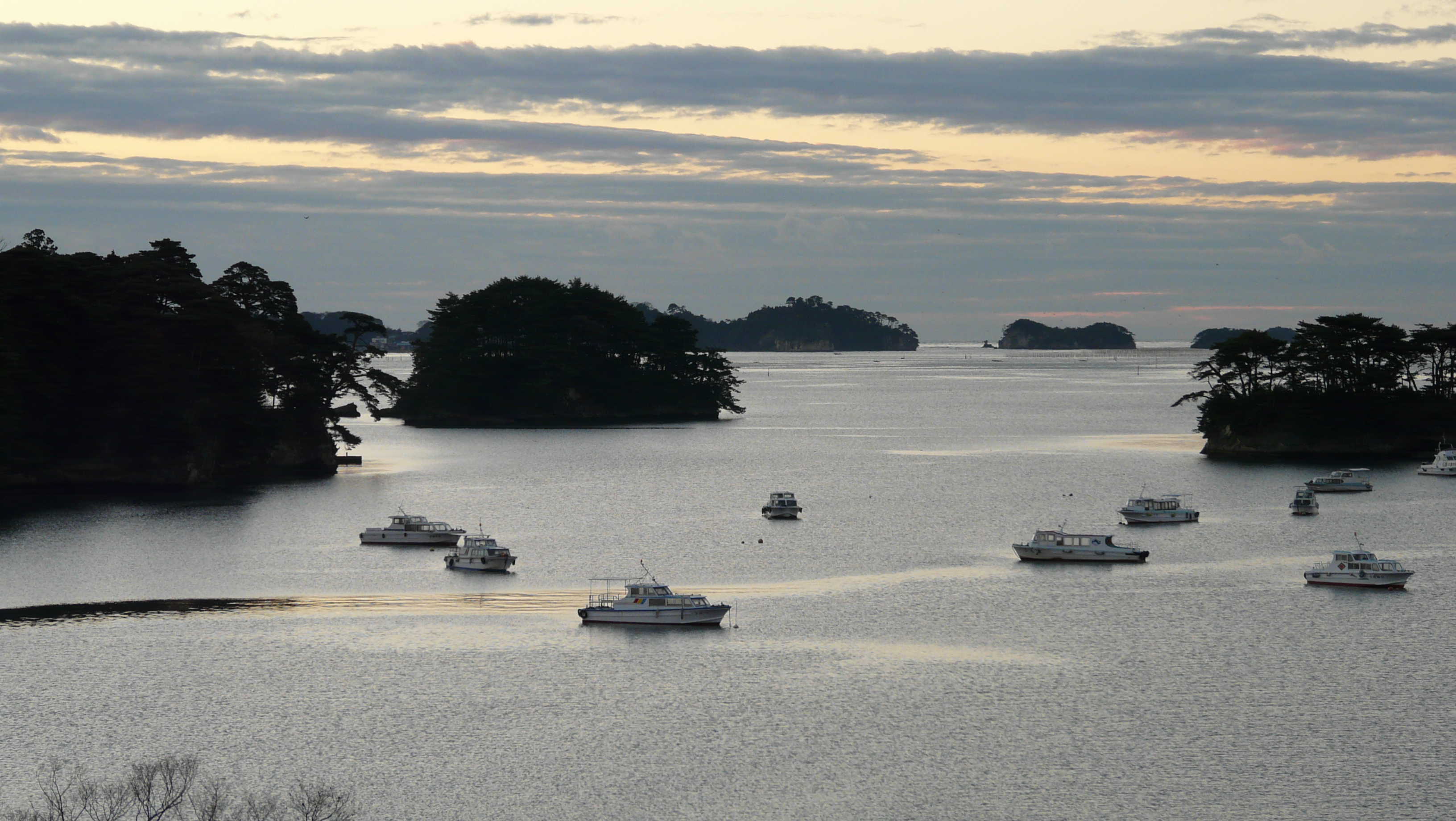 宮城松島灣(松島)的松林小島群 — 日本三景之一