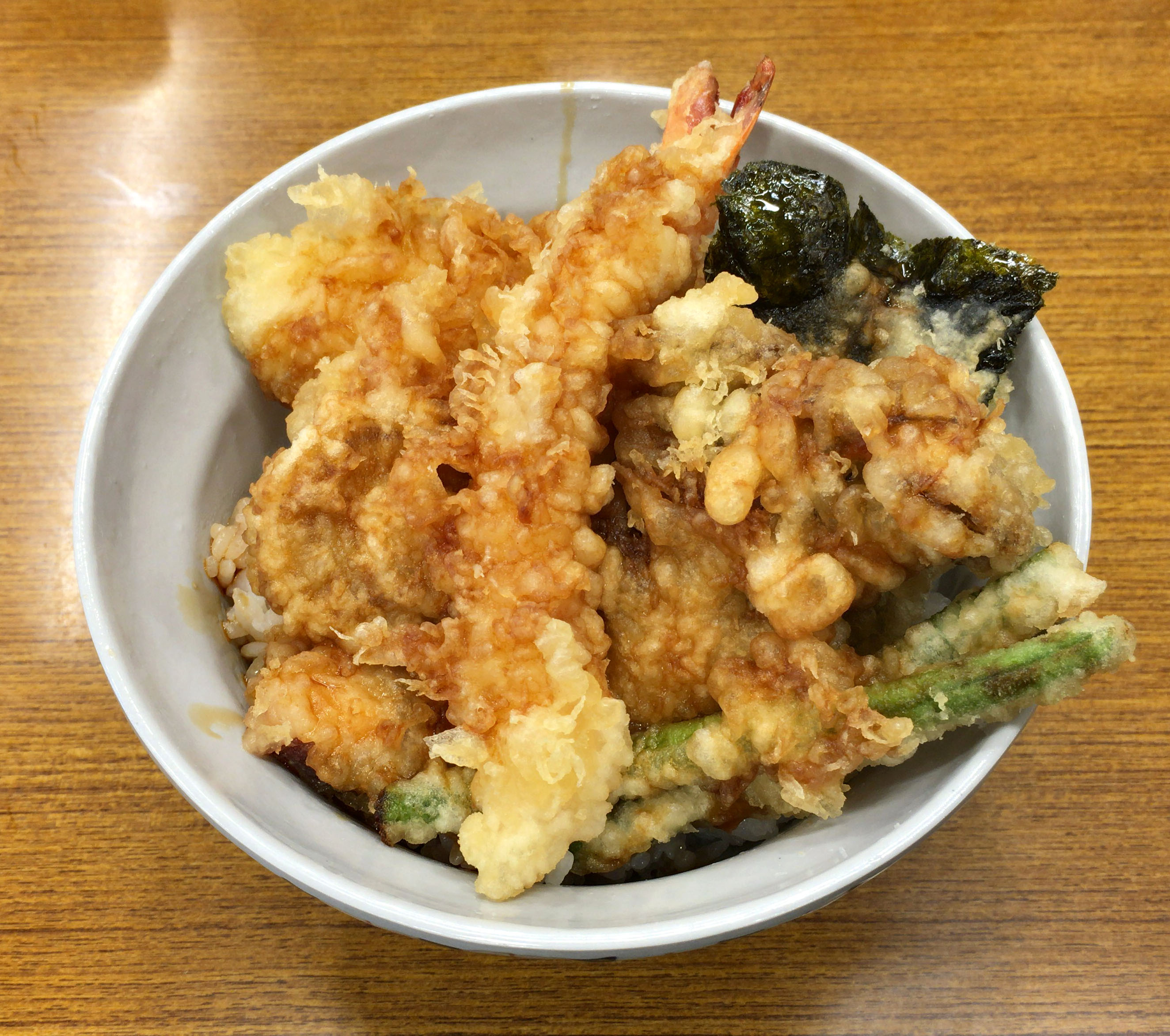 天丼（Tendon）— 天丼てんや「All Star 天丼」、海老・烏賊・帆立・蔬菜天婦羅蓋飯